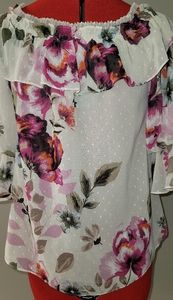 White House Black Market top